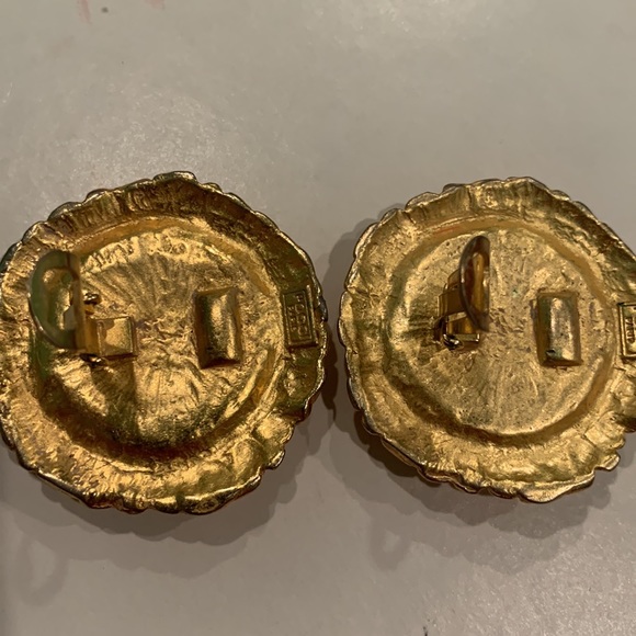 Vintage Poggi Paris Clip On Earrings - Picture 4 of 4